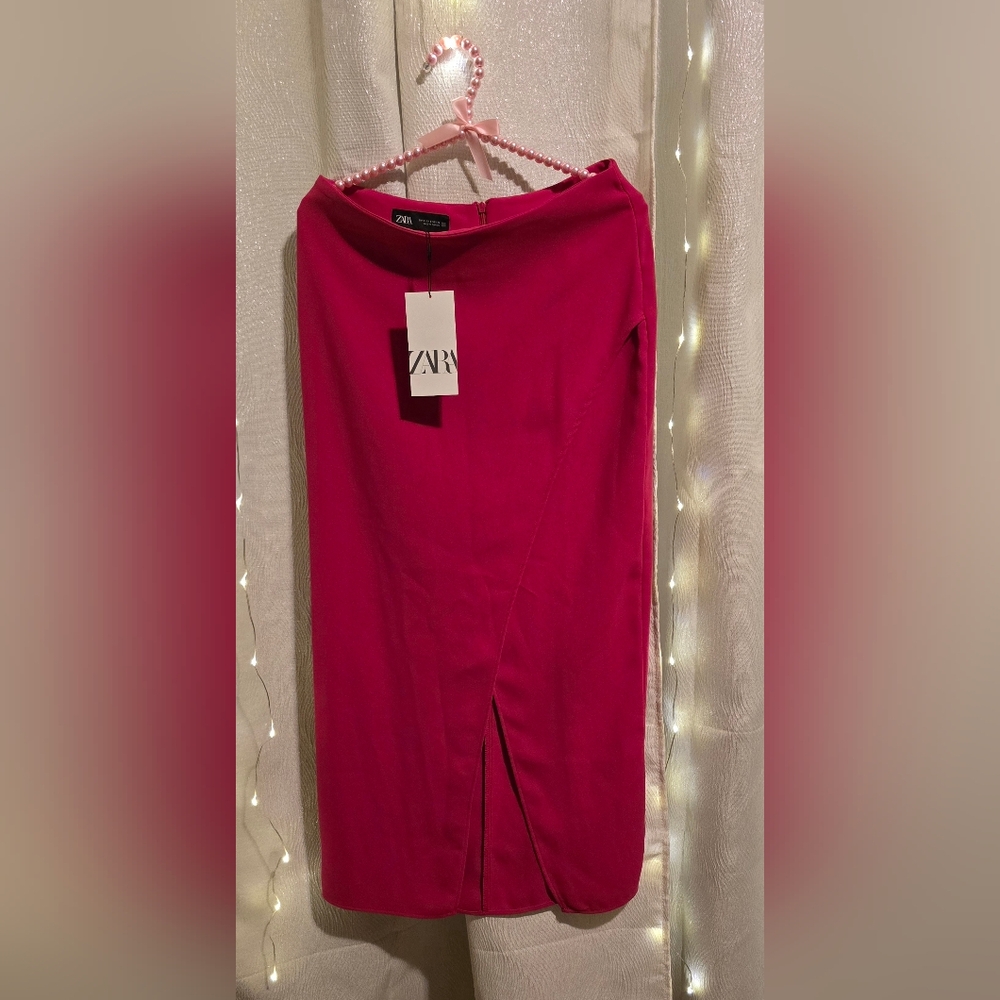 Zara Women's Fuchsia Pencil Skirt